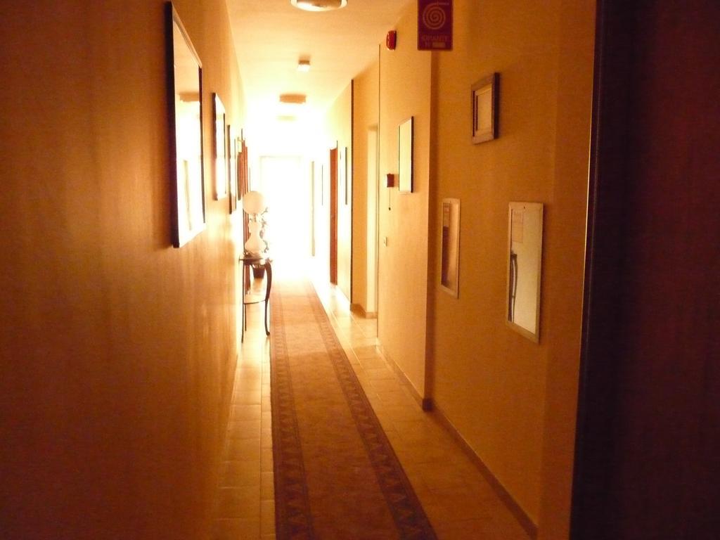 Agathae Hotel & Residence Скольїтті Екстер'єр фото
