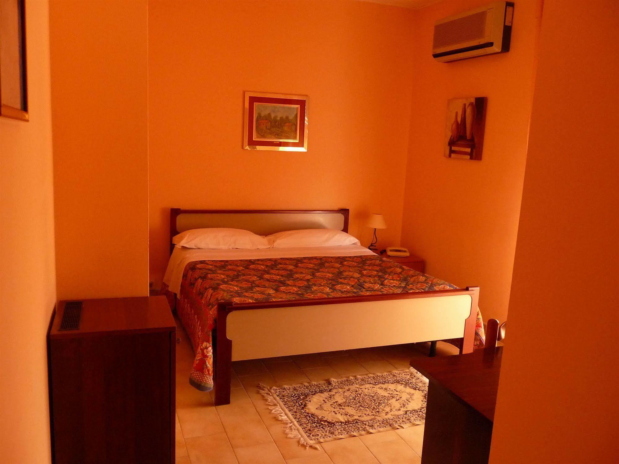 Agathae Hotel & Residence Скольїтті Екстер'єр фото