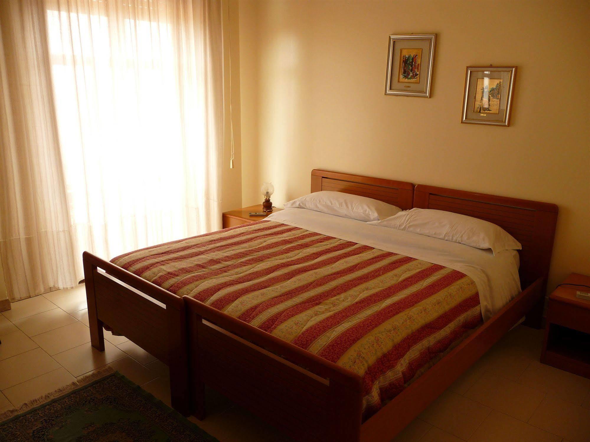 Agathae Hotel & Residence Скольїтті Екстер'єр фото